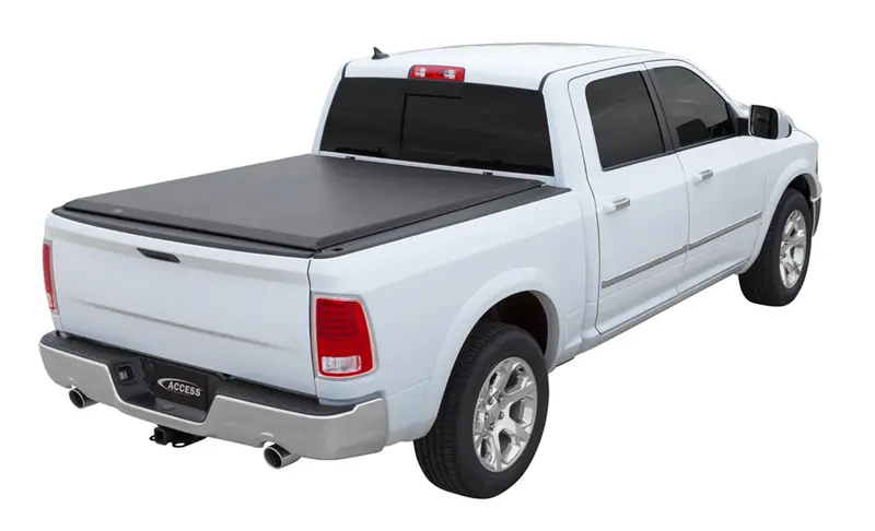Access Original Roll-Up Truck Bed Cover With Split Rail Design 1
